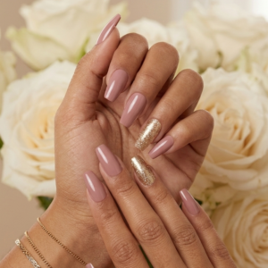 Store diy salon style nail kit (24 pcs)